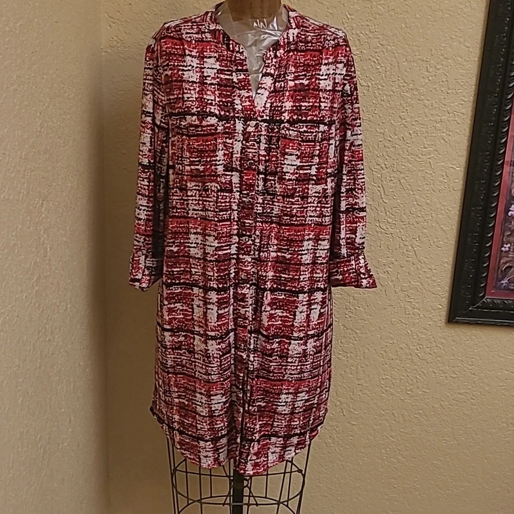 NWT AVA & GRACE WOMAN RED WHITE AND BLACK ROLL TAB SLEEVE DRESS SIZE XL